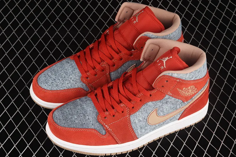 All categories Air Jordan Jordan series basketball shoes Air Jordan 1 Mid G version pure original Levi's x Air Jordan 1 Mid "Denim" AJ1 Joe 1 Levi's denim mid-top basketball shoes DM4352-600
